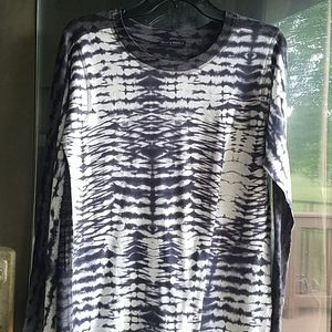 Acid wash long sleeve